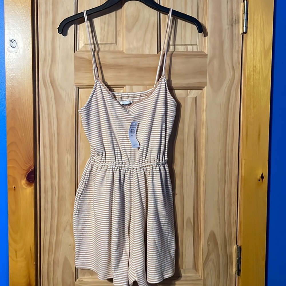 Women’s romper size X small